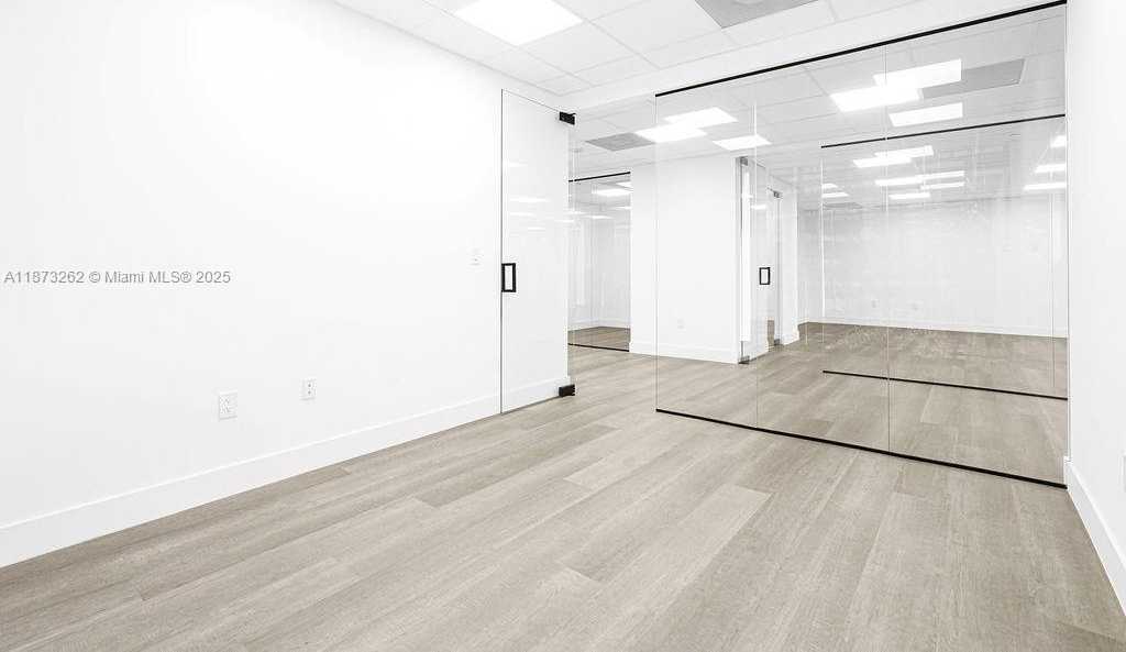 Small Image of 1110 BRICKELL AVE #310A-B, Miami Number 35