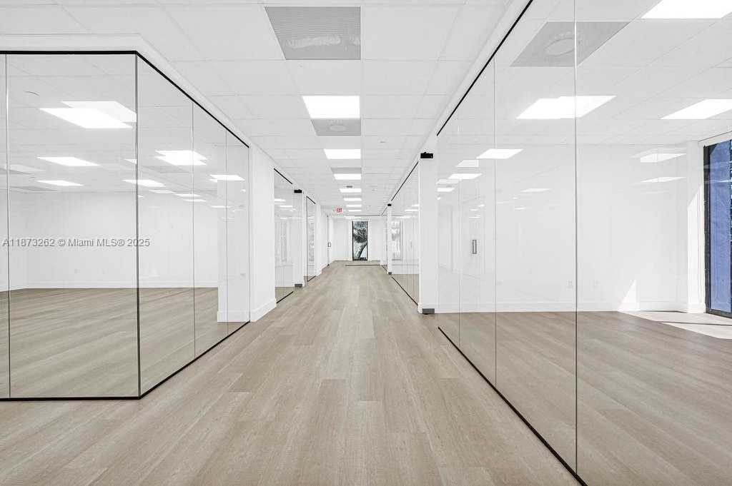 Small Image of 1110 BRICKELL AVE #310A-B, Miami Number 44