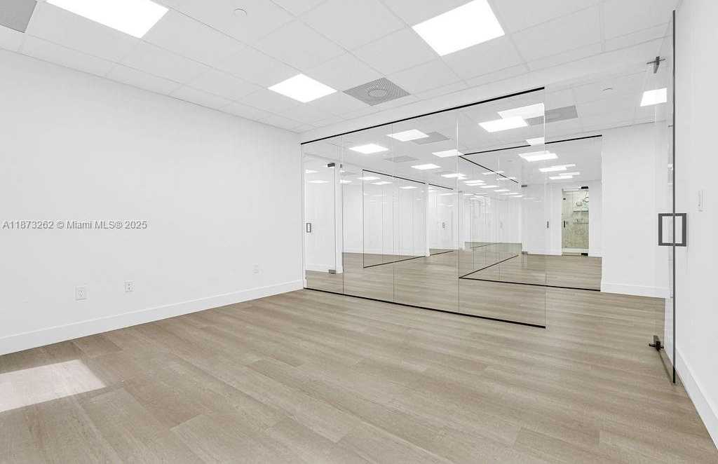 Small Image of 1110 BRICKELL AVE #310A-B, Miami Number 54