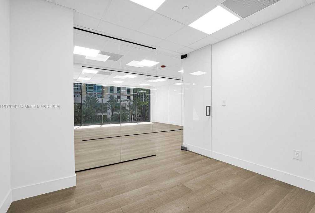 Small Image of 1110 BRICKELL AVE #310A-B, Miami Number 62