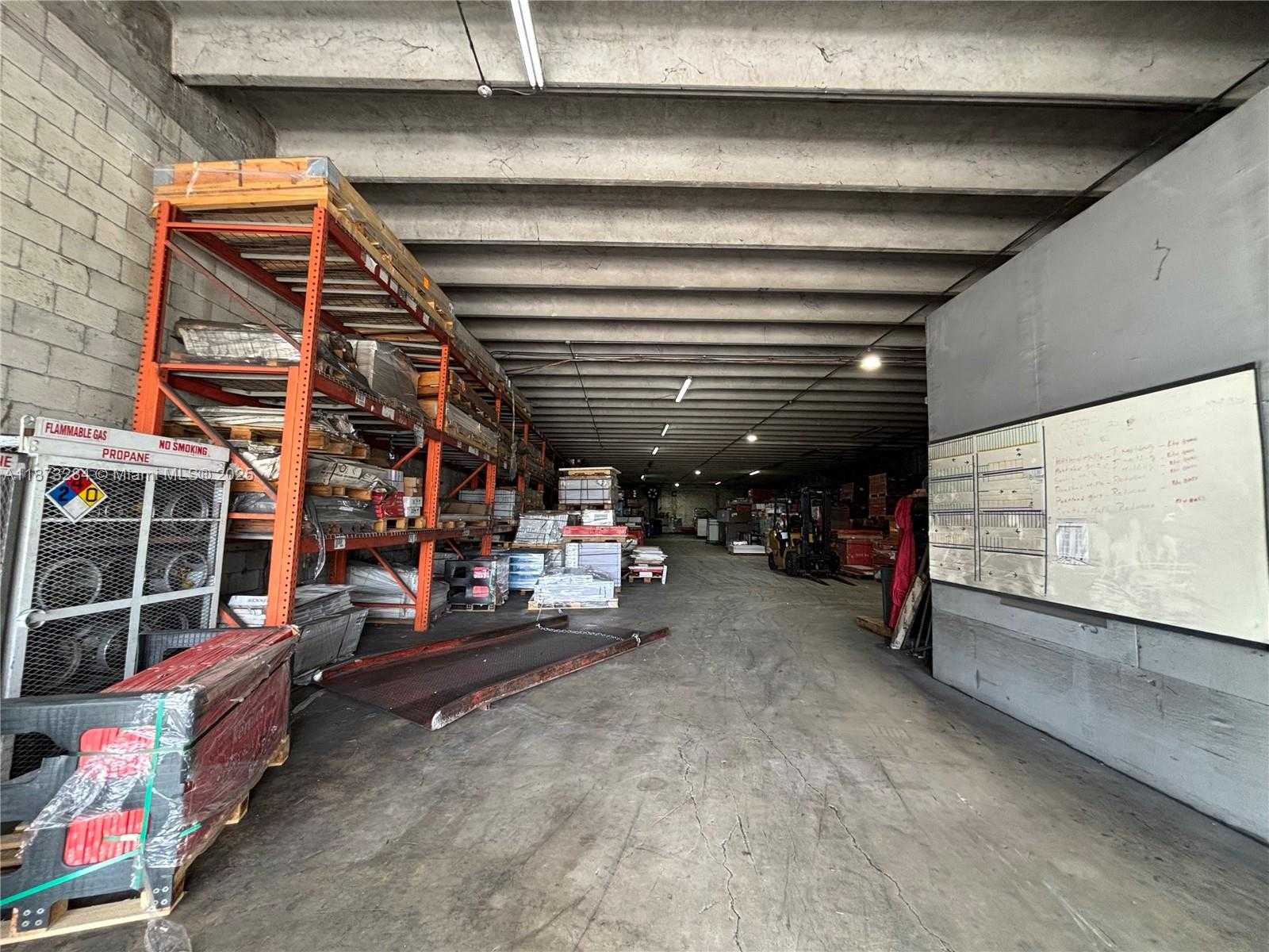 Small Image of 3281 NORTH WEST 78TH AVE, Doral Number 15