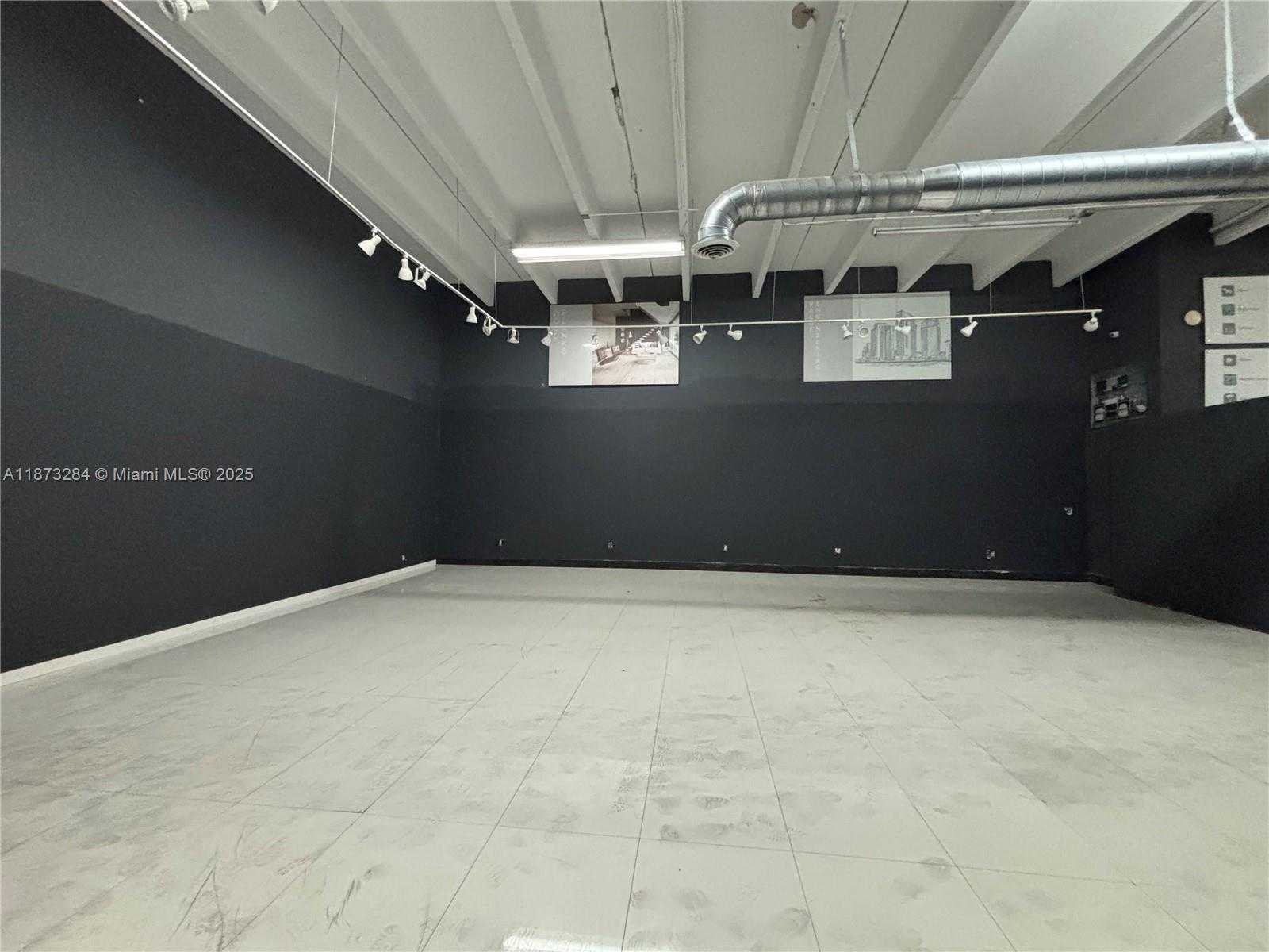 Small Image of 3281 NORTH WEST 78TH AVE, Doral Number 2