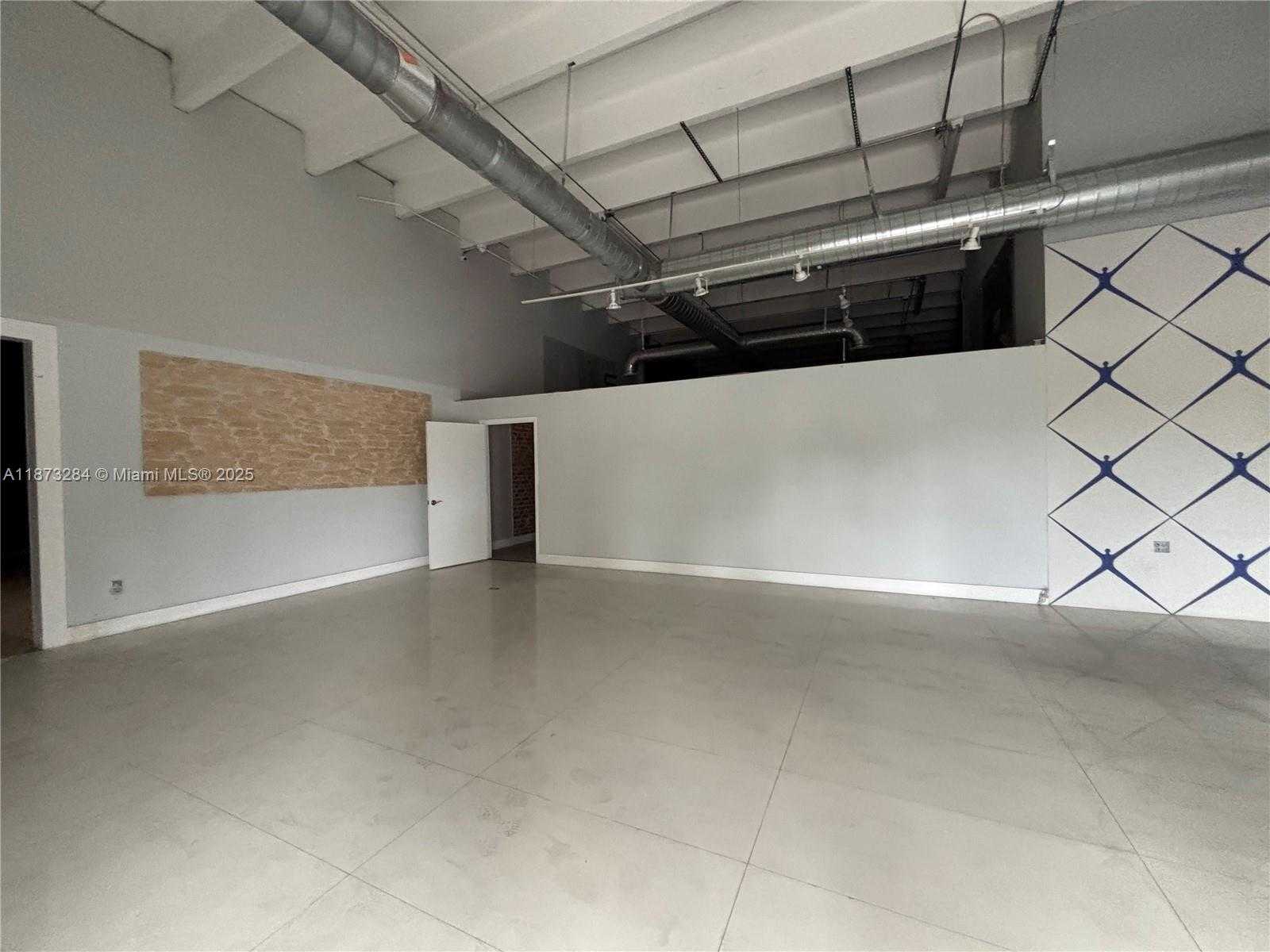 Small Image of 3281 NORTH WEST 78TH AVE, Doral Number 4