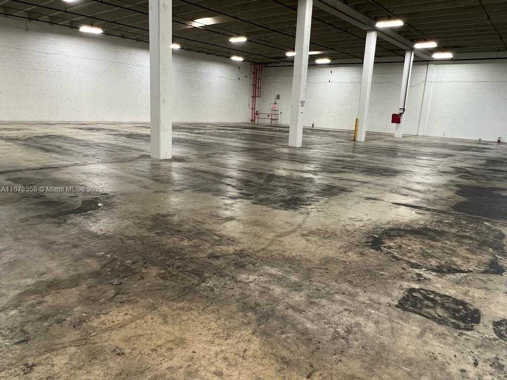 Small Image of 2281 NORTH WEST 95TH AVE, Doral Number 3
