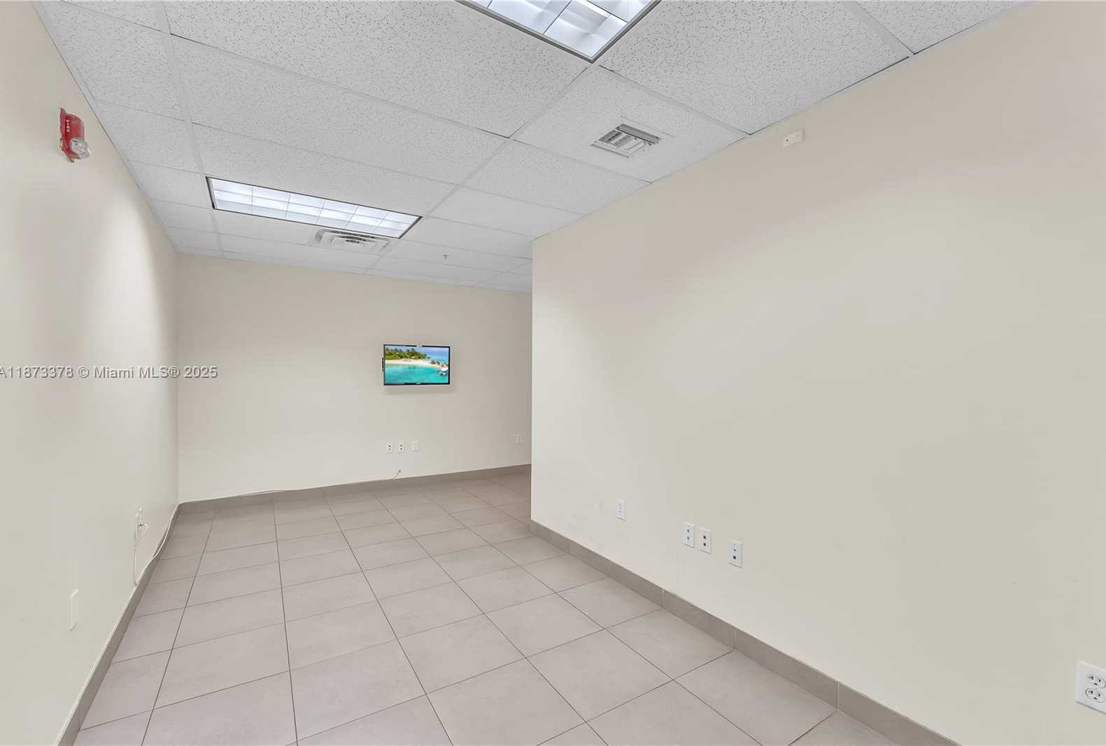 Small Image of 6320 NORTH WEST 97TH AVE #4, Doral Number 12