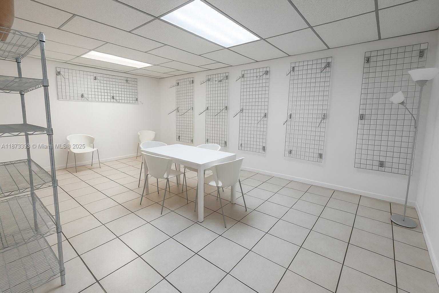 Small Image of 6065 NORTH WEST 167TH ST #B11, Hialeah Number 3