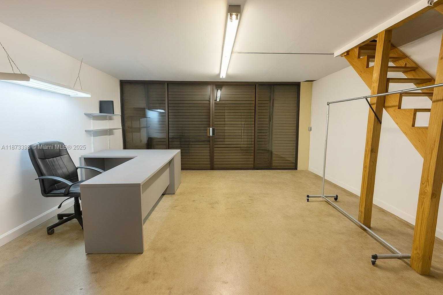 Small Image of 6065 NORTH WEST 167TH ST #B11, Hialeah Number 9