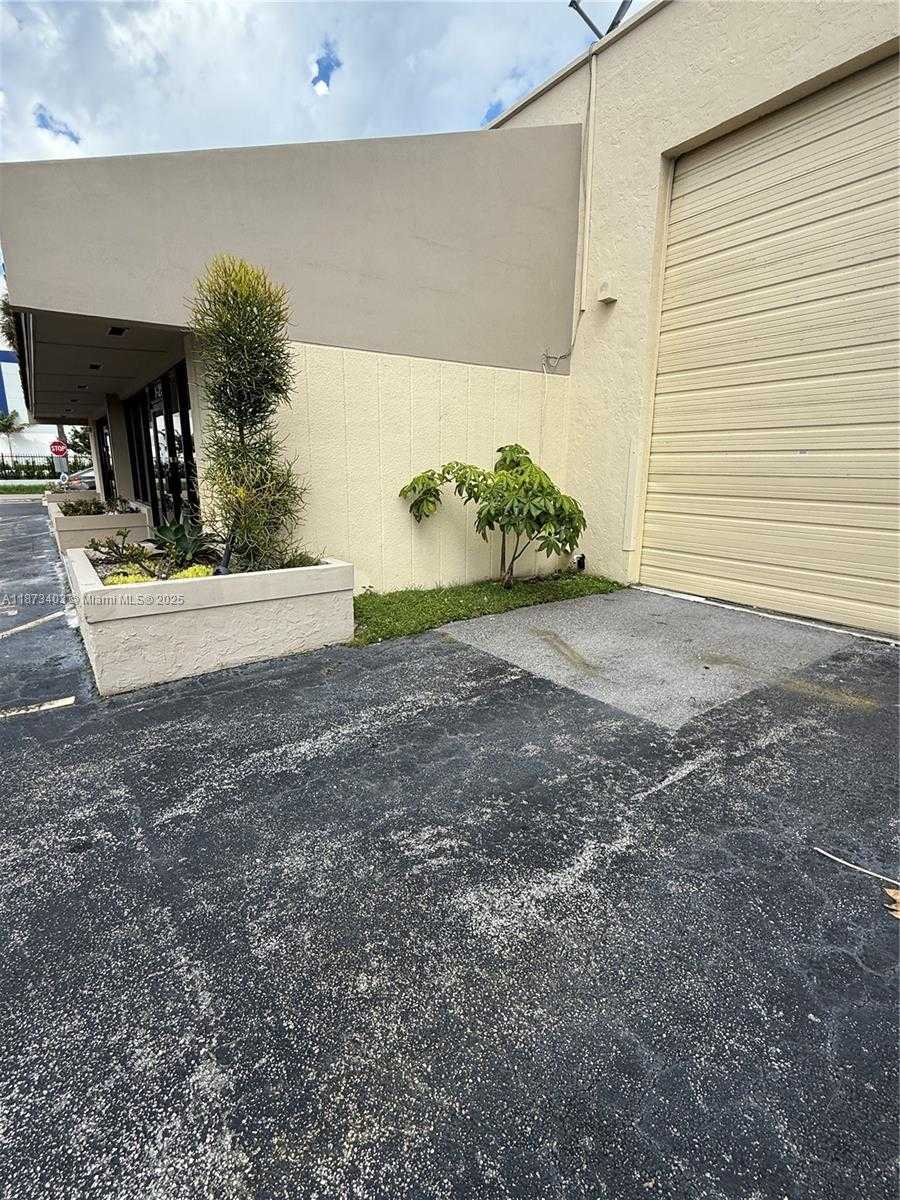Small Image of 6157 NORTH WEST 167TH ST #F25, Hialeah Number 13