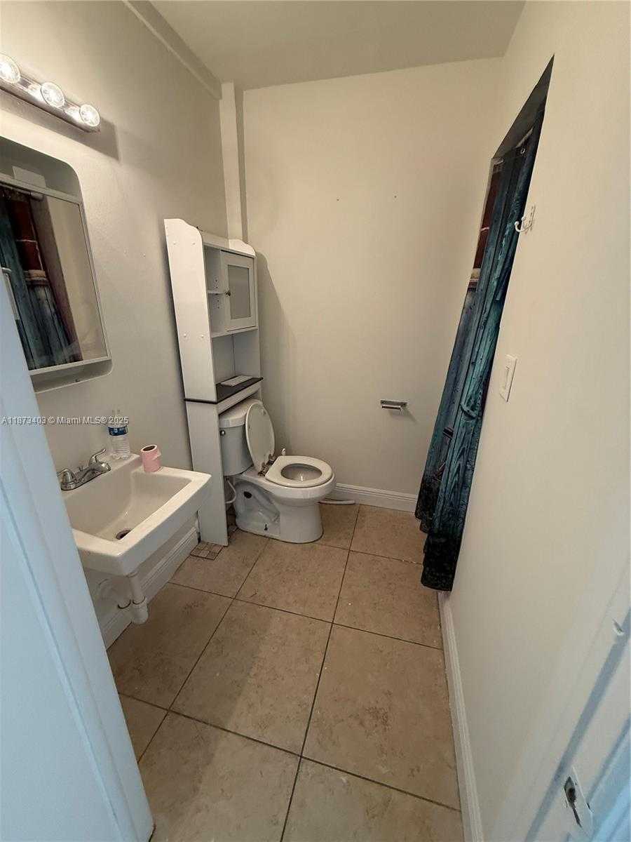 Small Image of 6157 NORTH WEST 167TH ST #F25, Hialeah Number 4