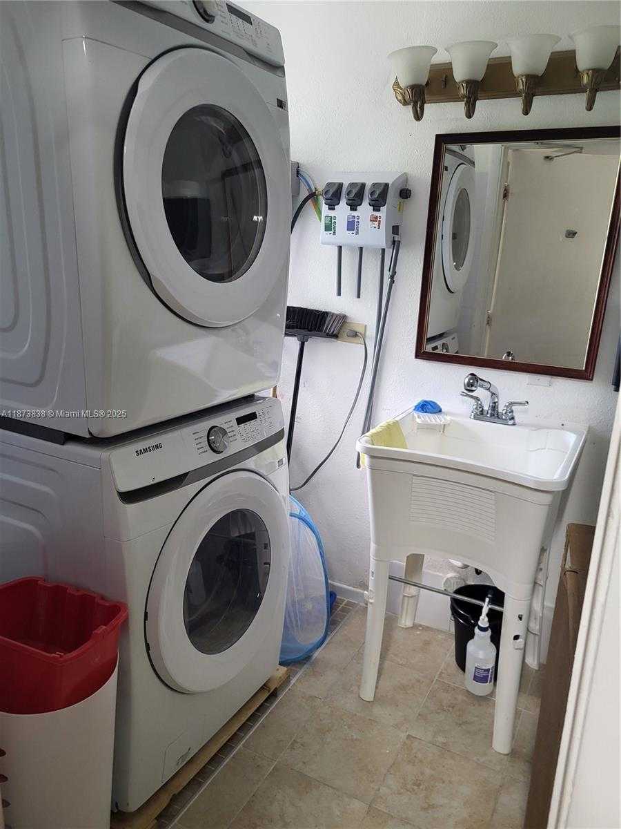 Small Image of 3621 NORTH WEST 90TH TER, Sunrise Number 12