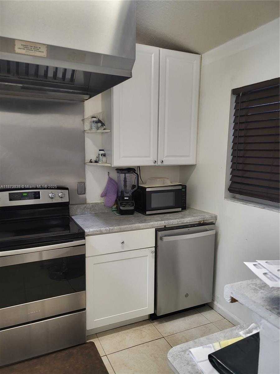 Small Image of 3621 NORTH WEST 90TH TER, Sunrise Number 4