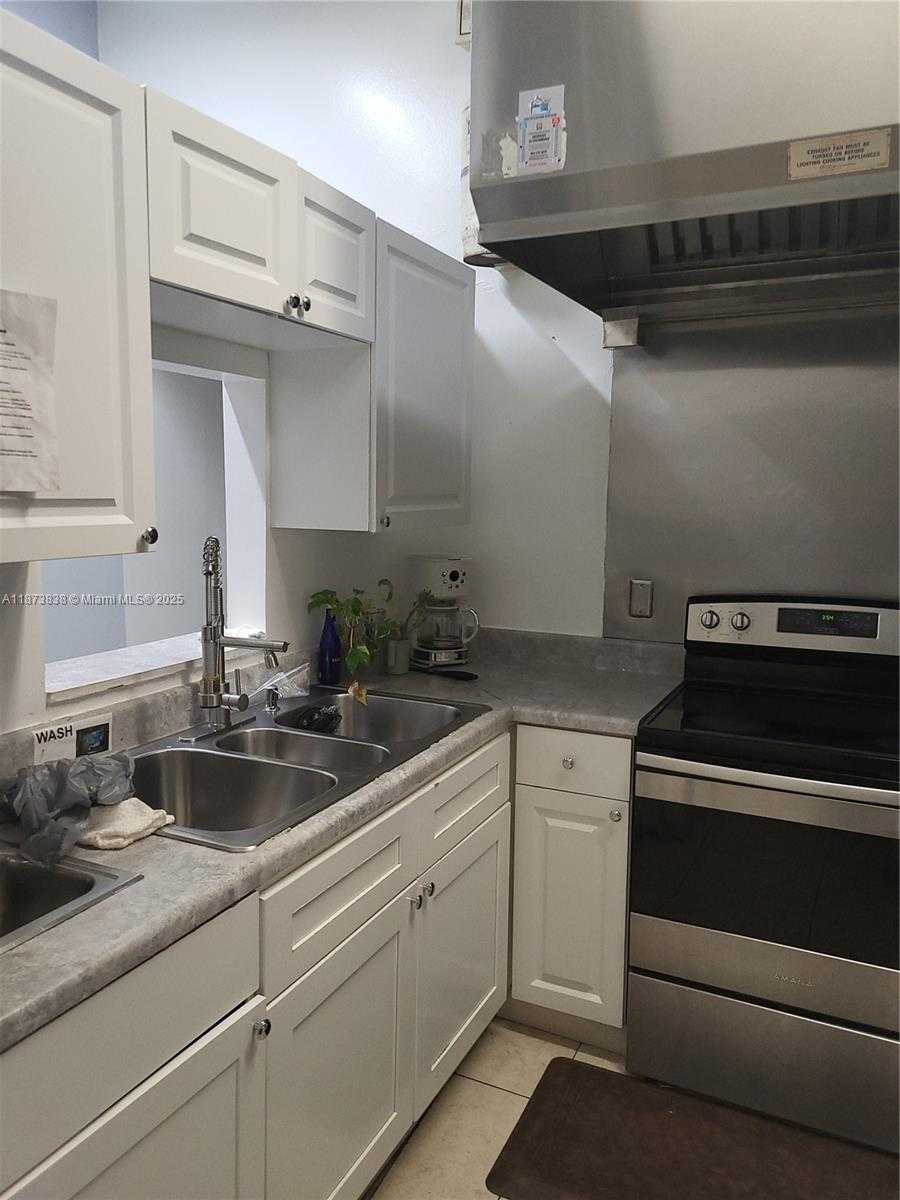 Small Image of 3621 NORTH WEST 90TH TER, Sunrise Number 5