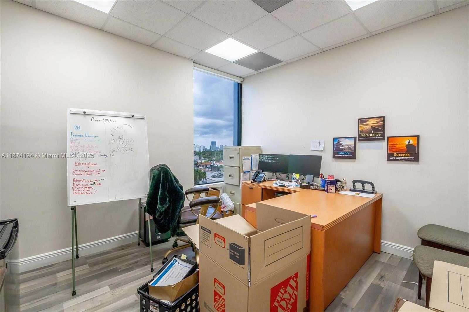 Small Image of 12550 BISCAYNE BLVD #500, North Miami Number 16