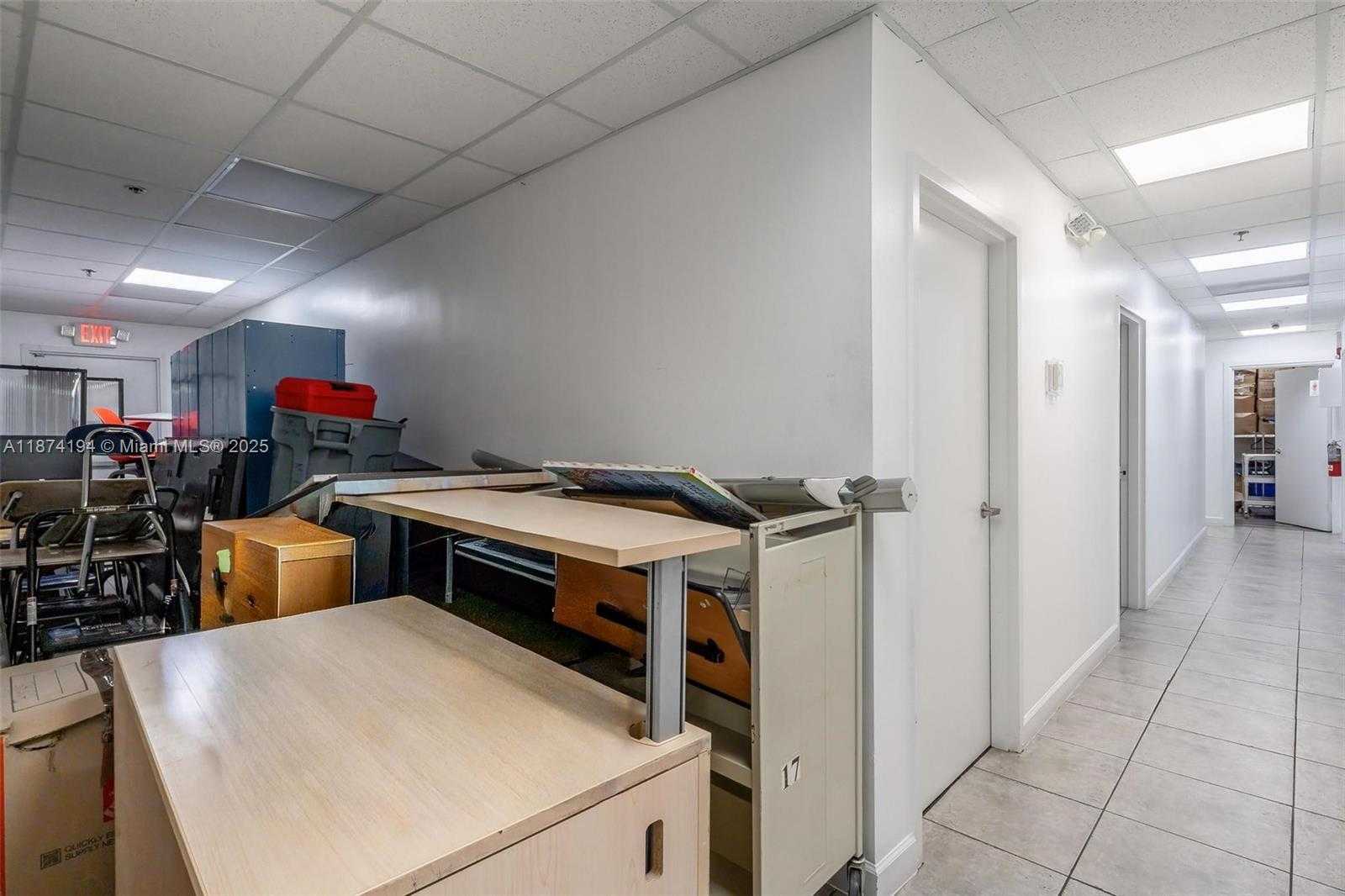 Small Image of 12550 BISCAYNE BLVD #500, North Miami Number 34
