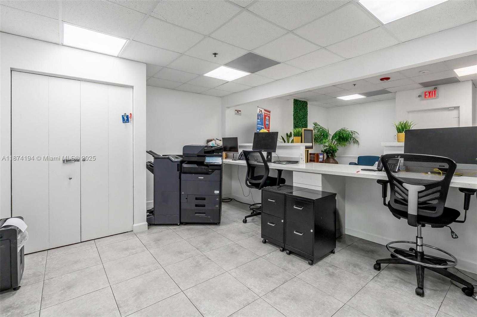 Small Image of 12550 BISCAYNE BLVD #500, North Miami Number 43