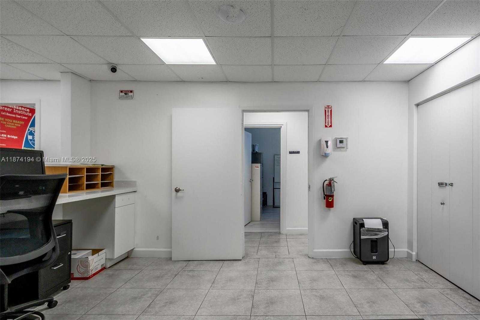 Small Image of 12550 BISCAYNE BLVD #500, North Miami Number 46