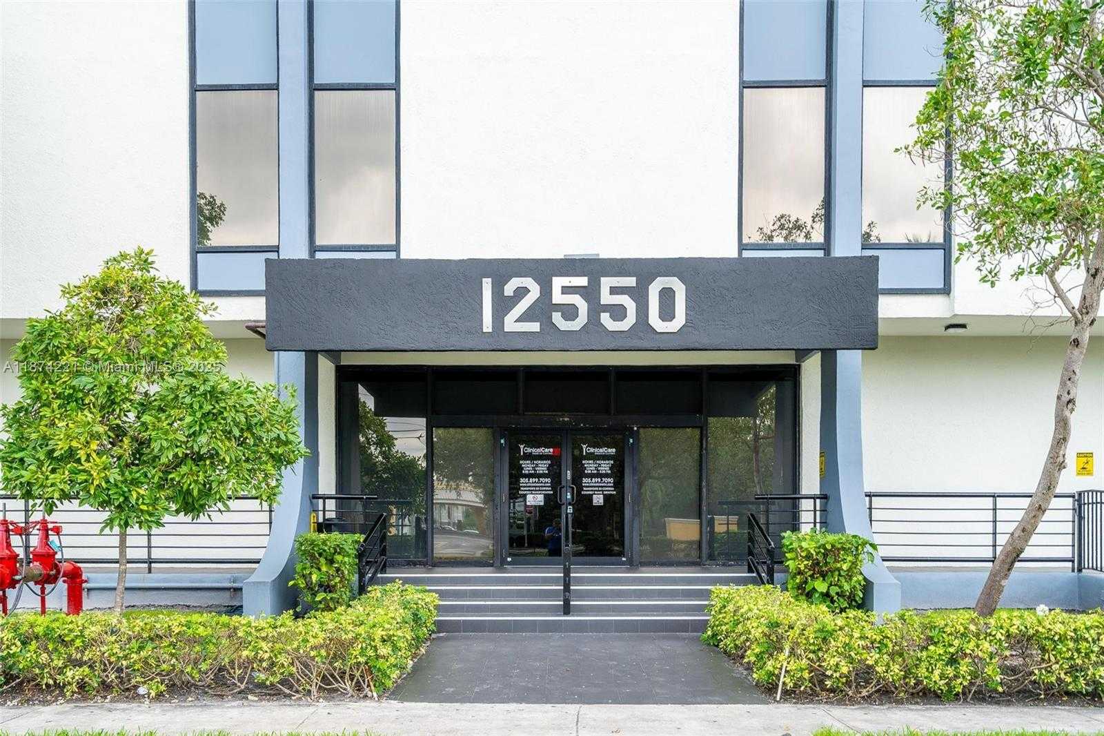 Small Image of 12550 BISCAYNE BLVD #505, North Miami Number 3