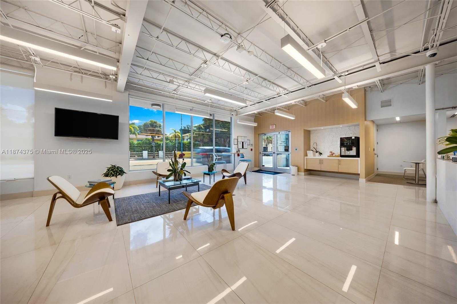 Small Image of 4725 SOUTH WEST 8TH ST, Miami Number 16