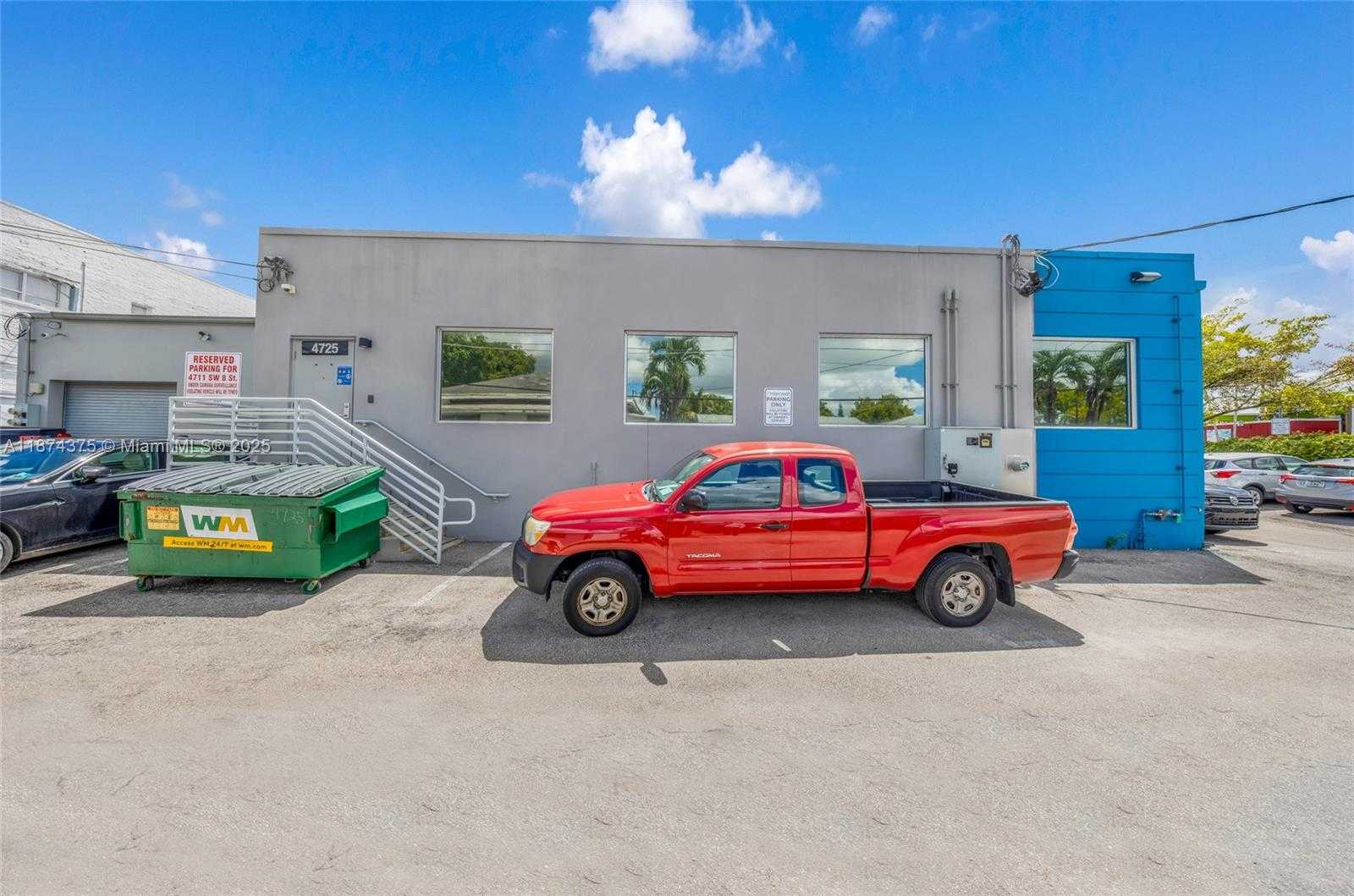 Small Image of 4725 SOUTH WEST 8TH ST, Miami Number 24