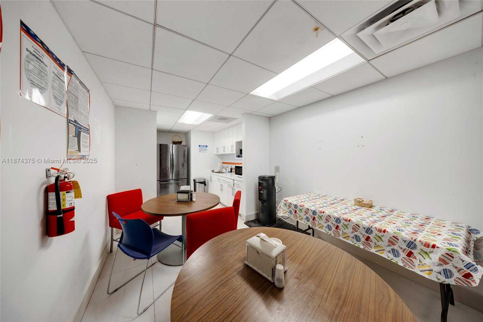 Small Image of 4725 SOUTH WEST 8TH ST, Miami Number 30