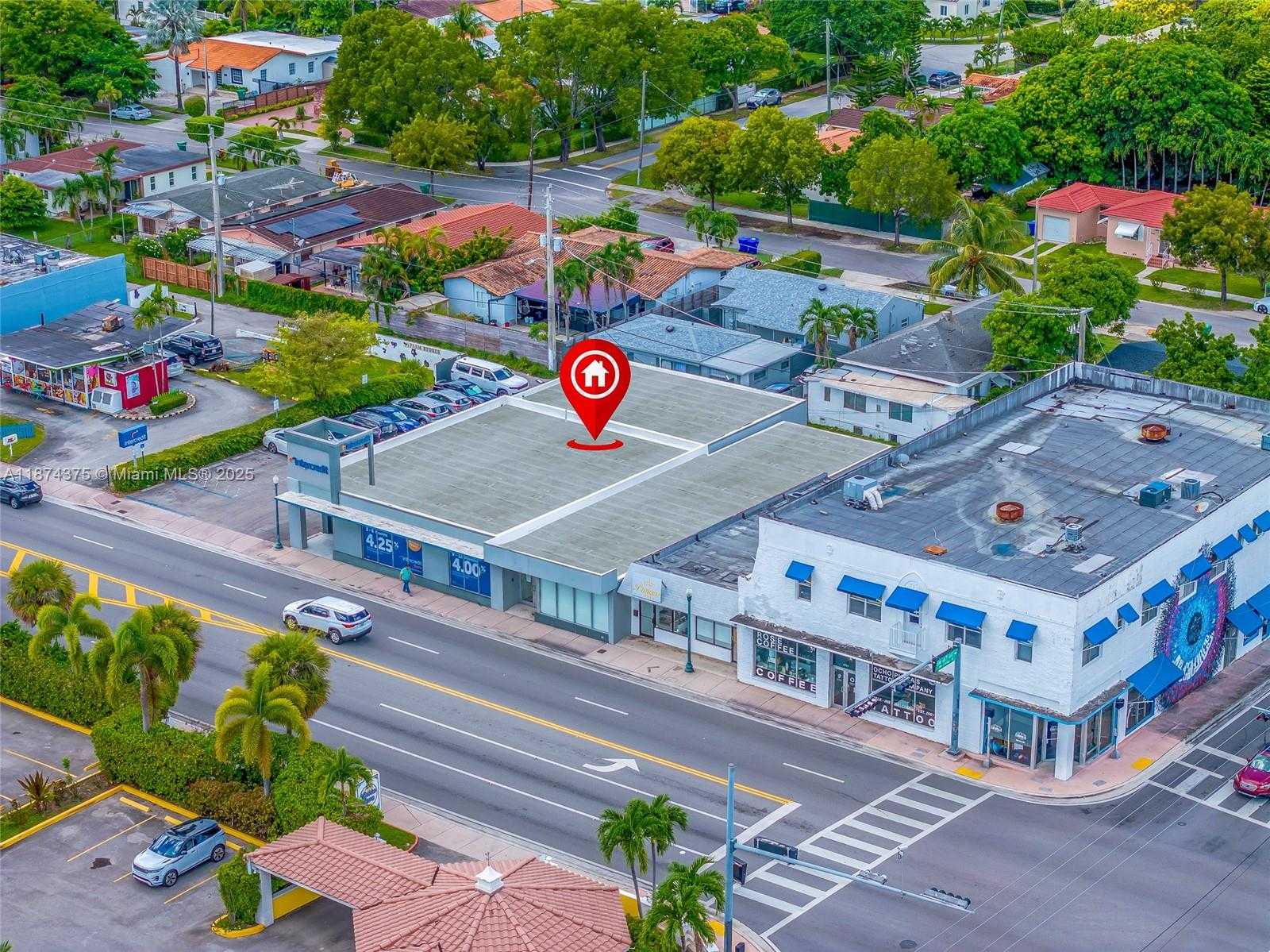Small Image of 4725 SOUTH WEST 8TH ST, Miami Number 41