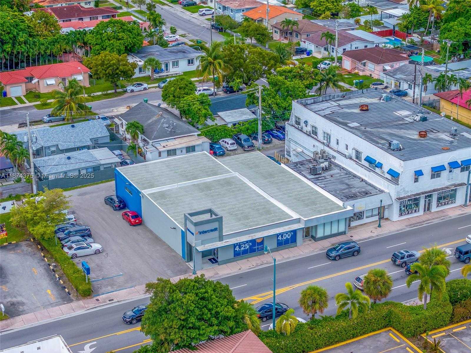 Small Image of 4725 SOUTH WEST 8TH ST, Miami Number 42