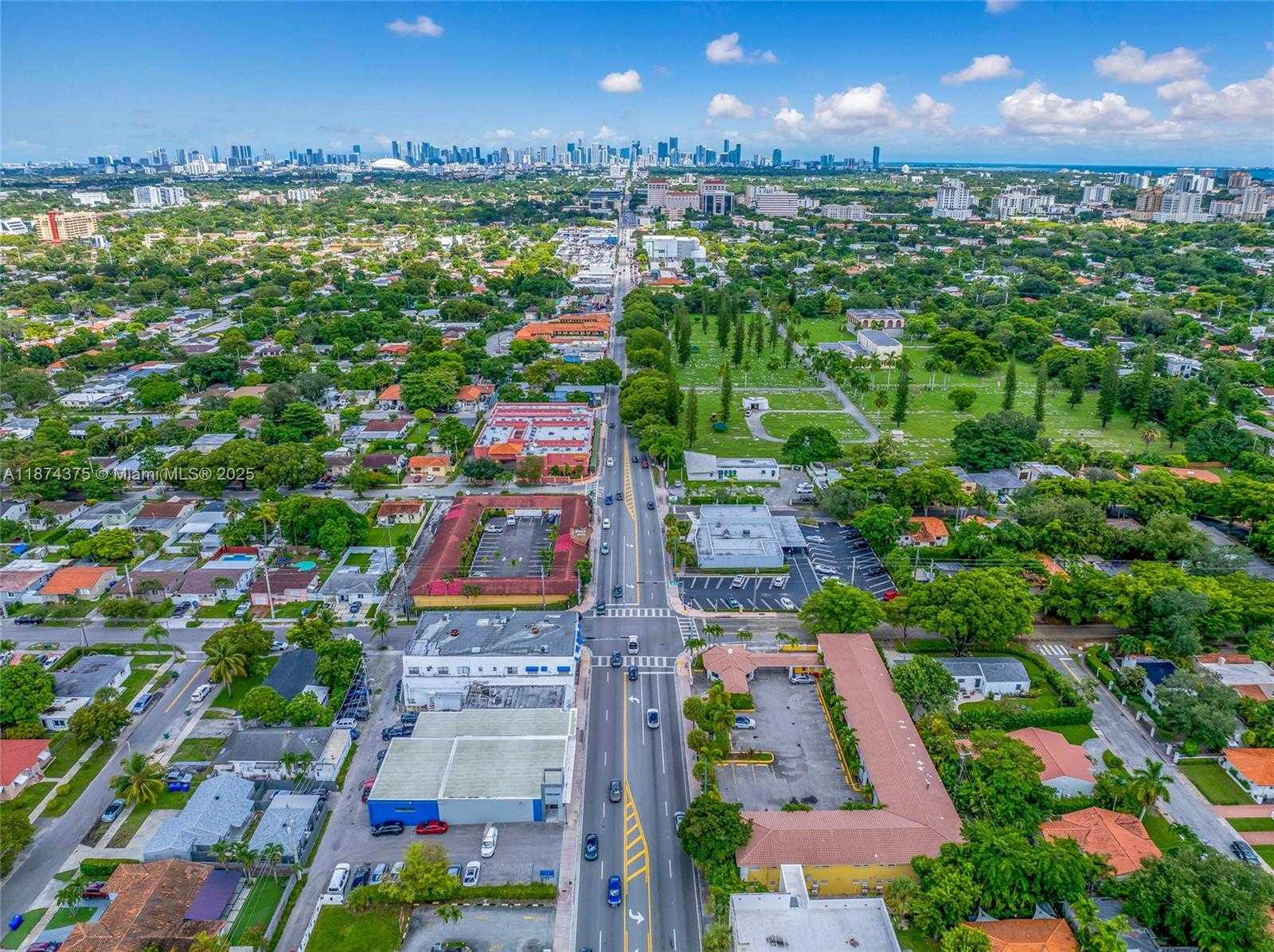 Small Image of 4725 SOUTH WEST 8TH ST, Miami Number 49