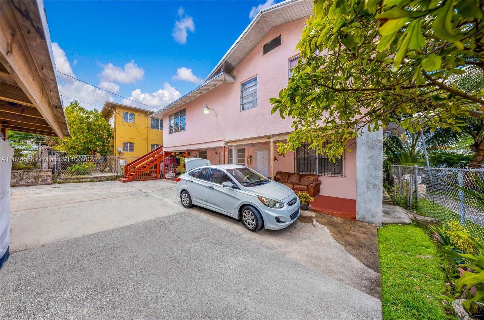Small Image of 1520 NORTH WEST 1ST ST, Miami Number 6