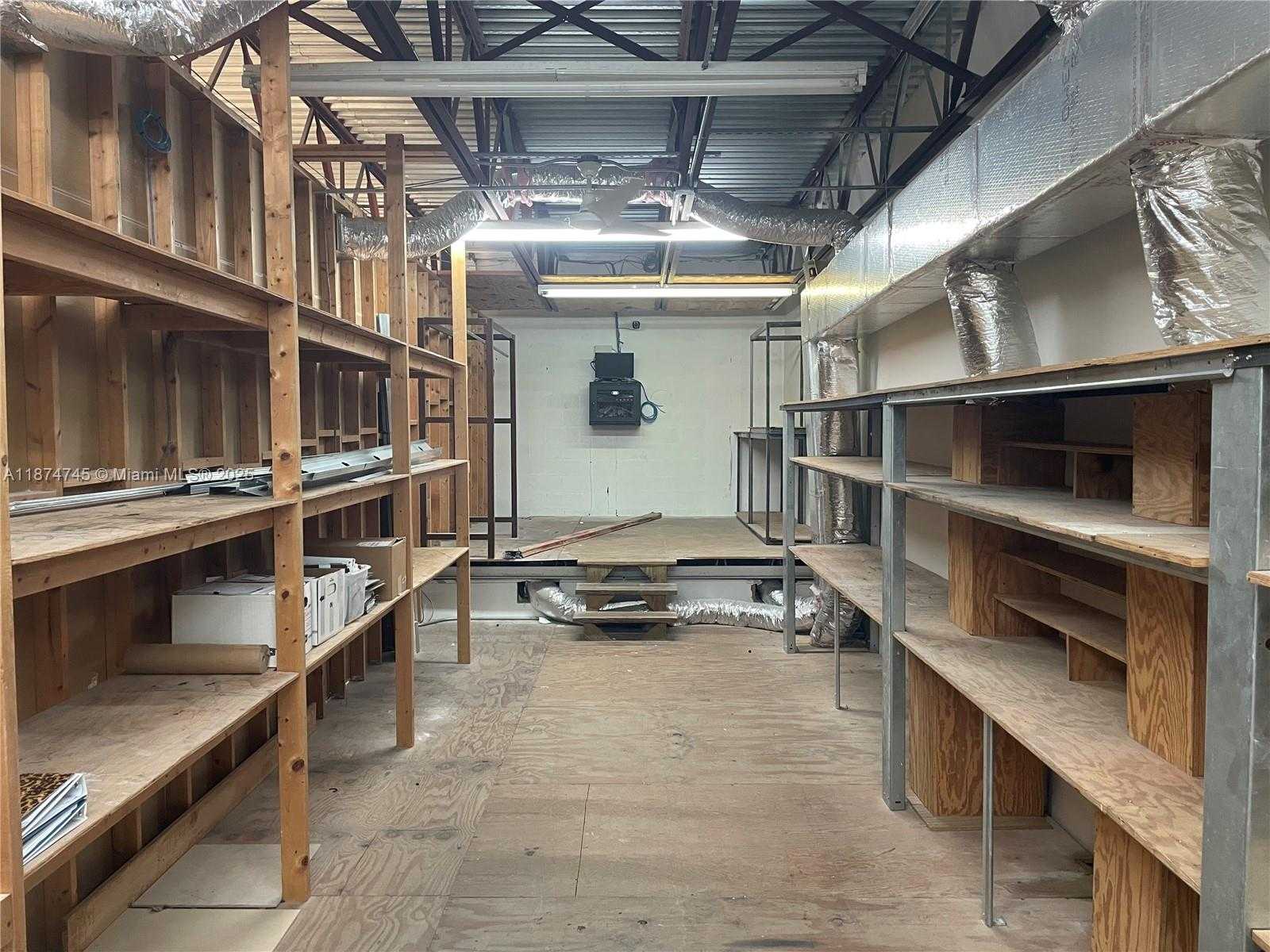 Small Image of 1767 WEST 37TH ST #14, Hialeah Number 2