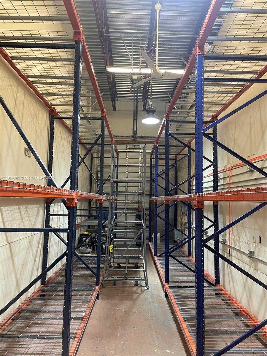 Small Image of 1767 WEST 37TH ST #14, Hialeah Number 3