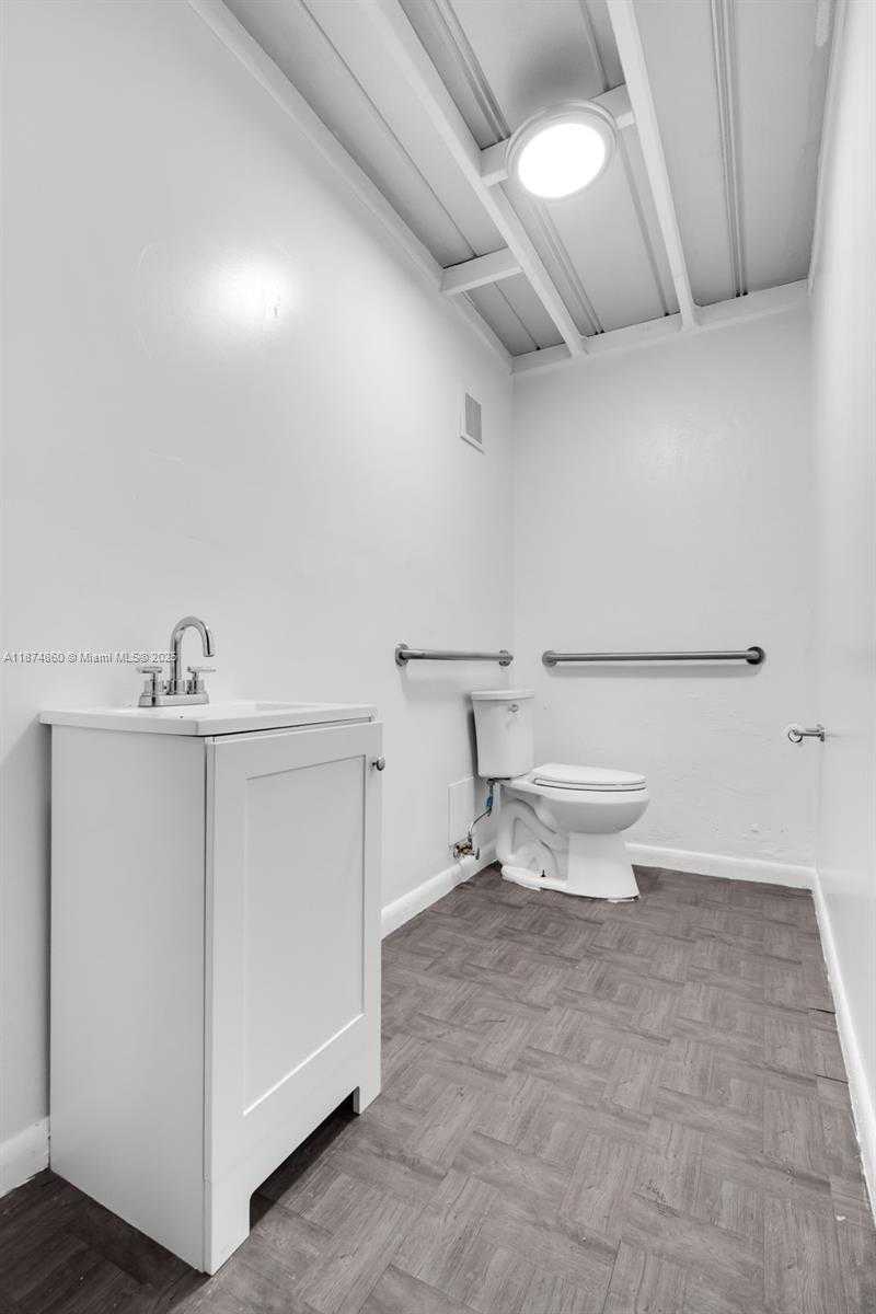 Small Image of 2320 NORTH WEST 7TH CT #2322, Miami Number 14
