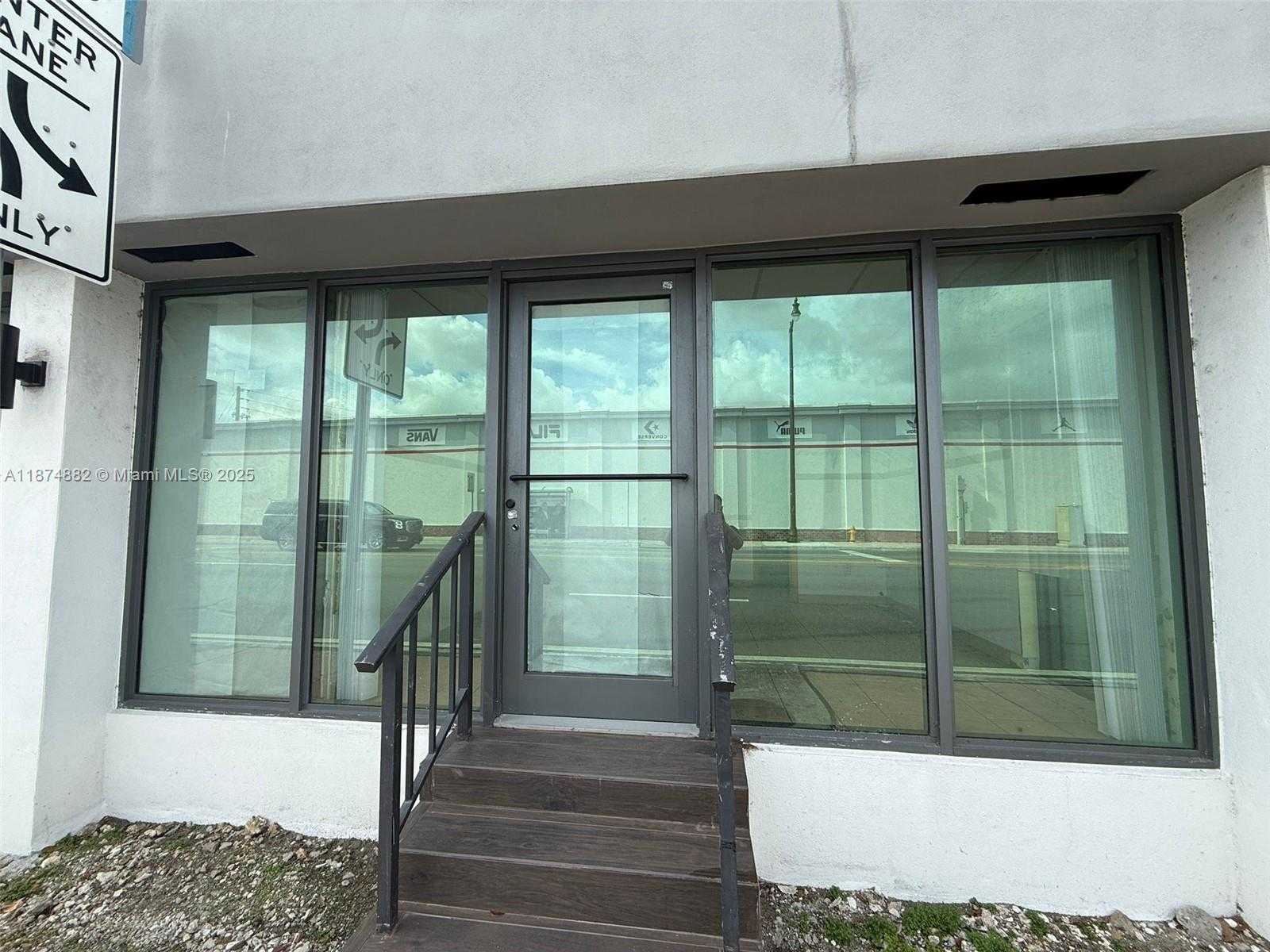 Small Image of 801 MONTEREY ST #100-101, Coral Gables Number 2