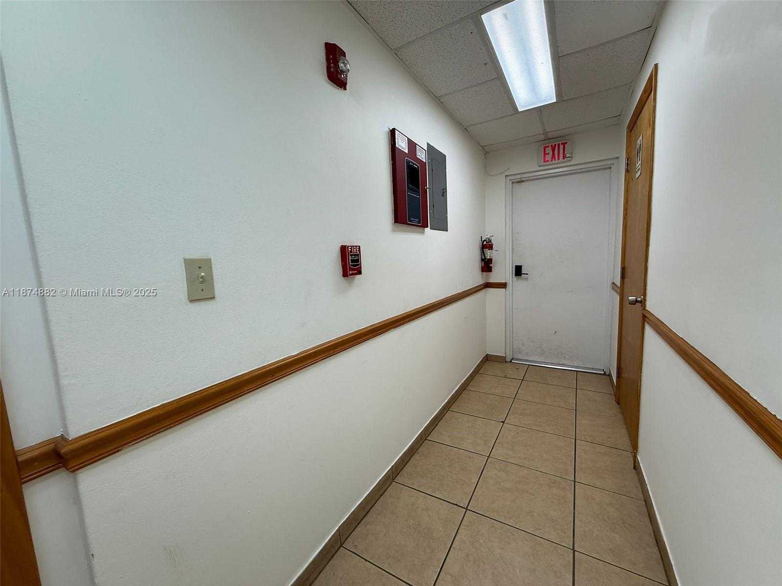 Small Image of 801 MONTEREY ST #100-101, Coral Gables Number 7