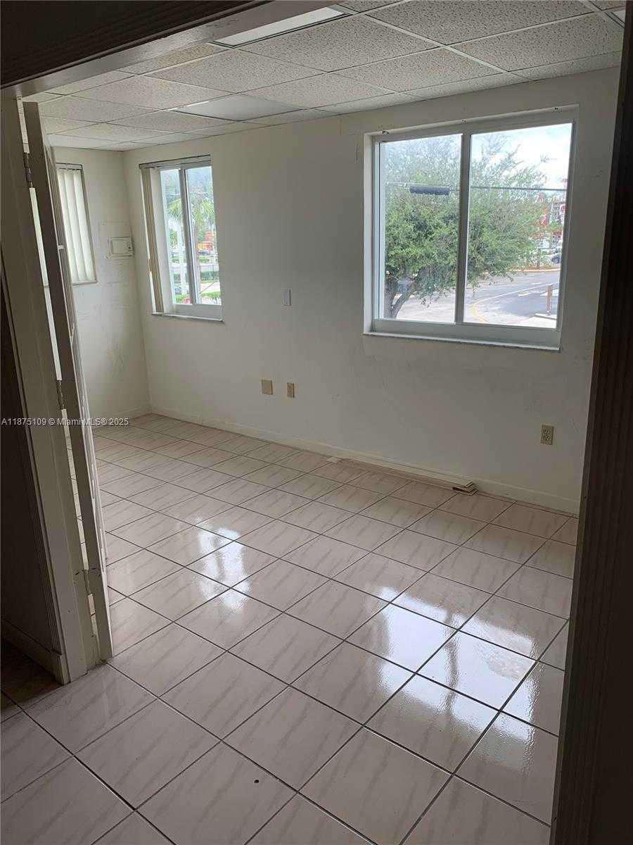 Small Image of Miami Number 8