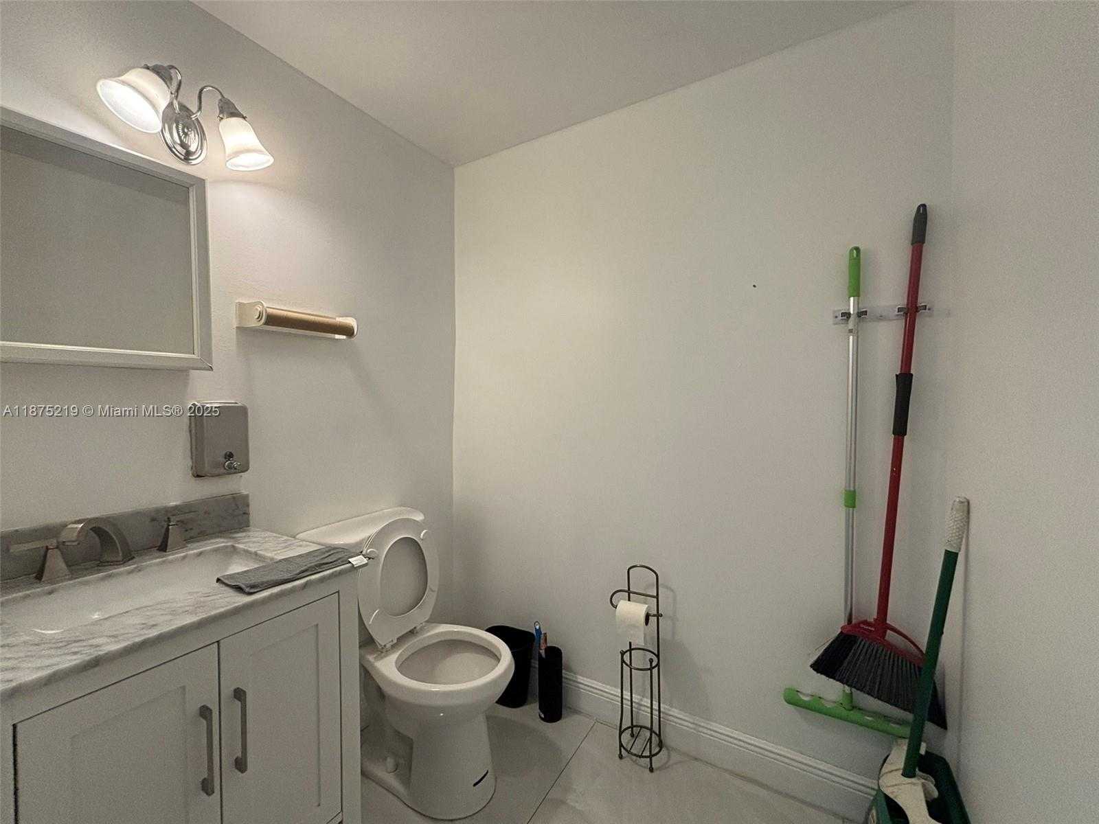 Small Image of 10460 SOUTH WEST 187TH TER, Cutler Bay Number 11