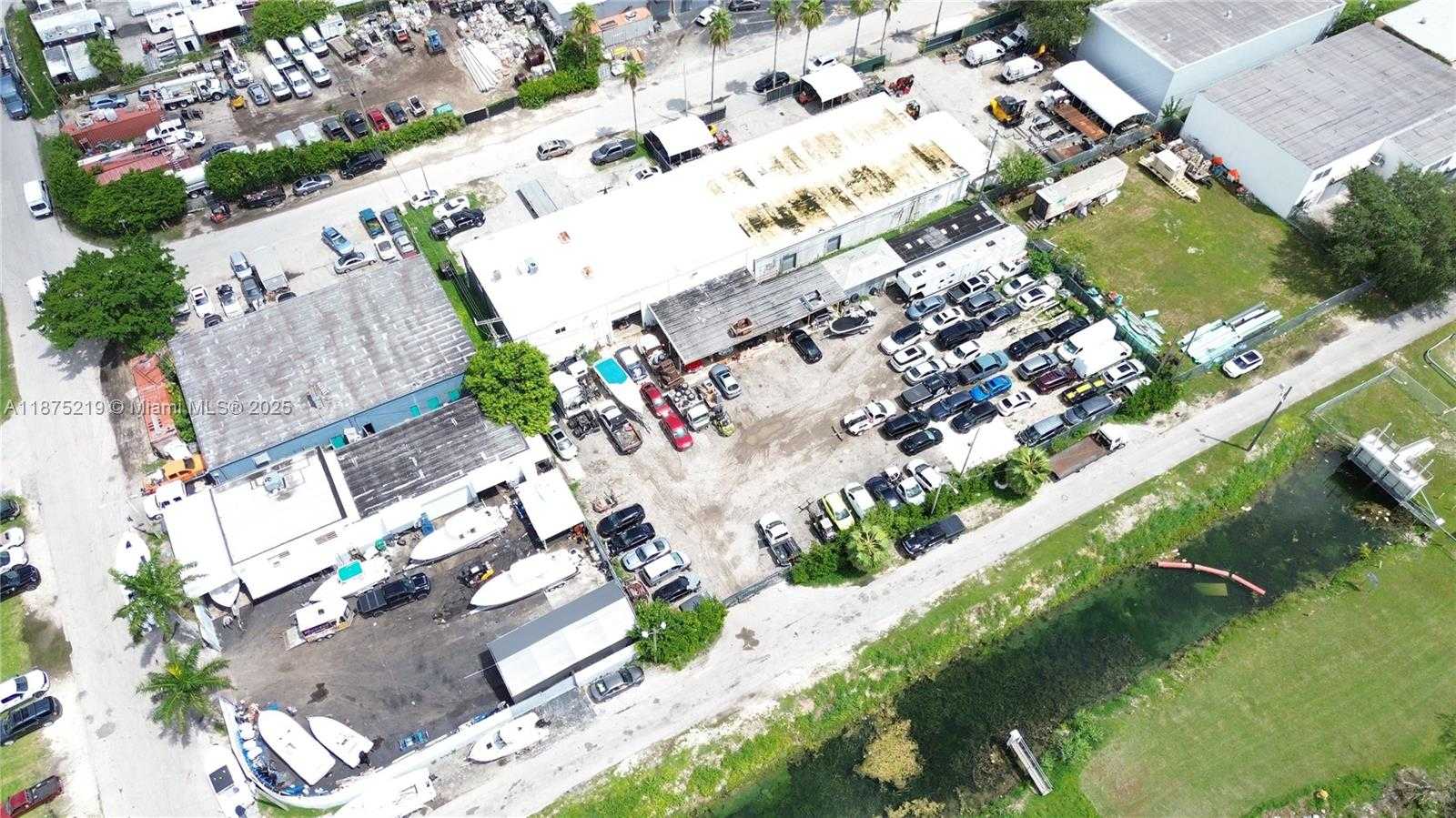 Small Image of 10460 SOUTH WEST 187TH TER, Cutler Bay Number 6