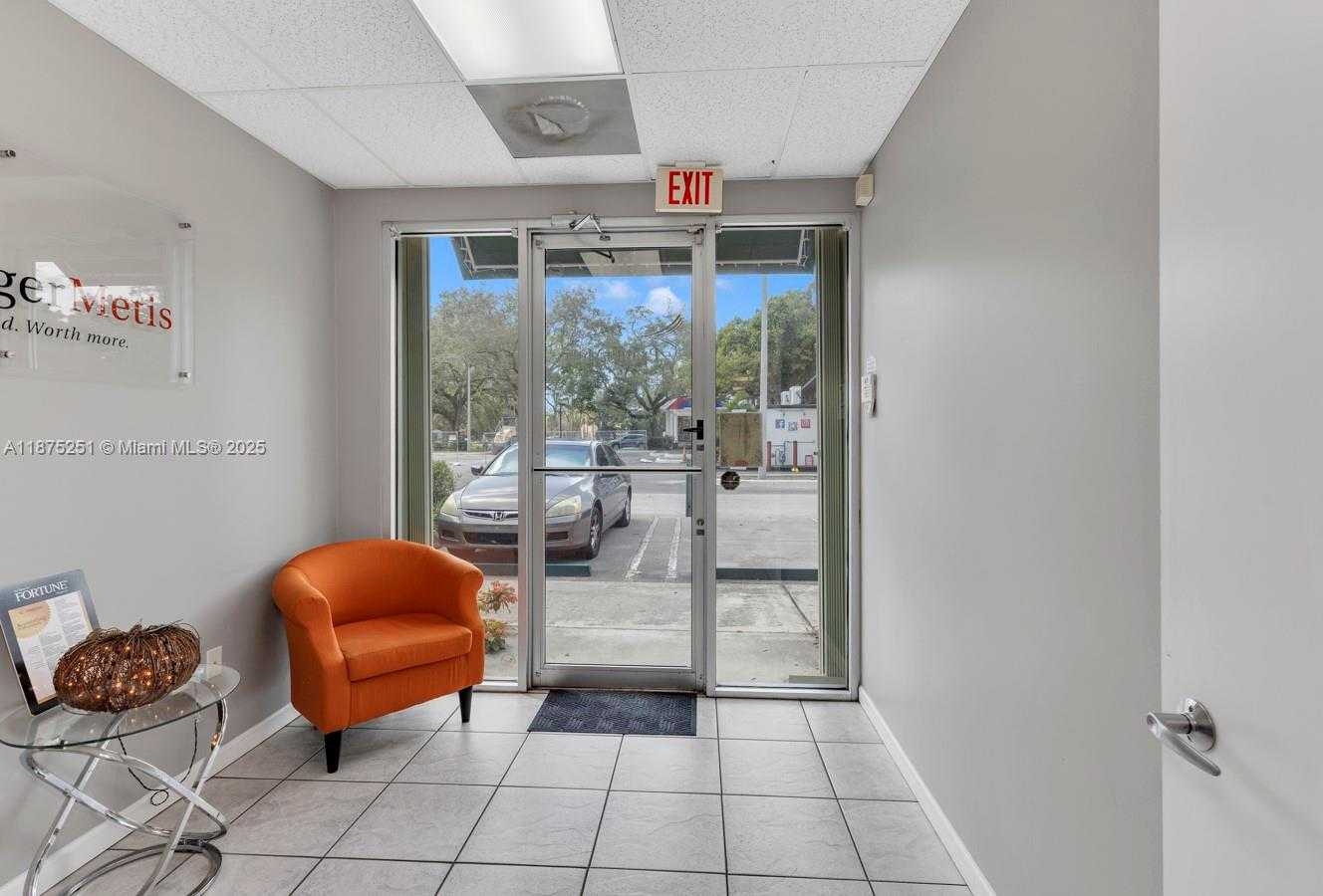 Small Image of 6181 MIAMI LAKES DR E, Miami Lakes Number 10