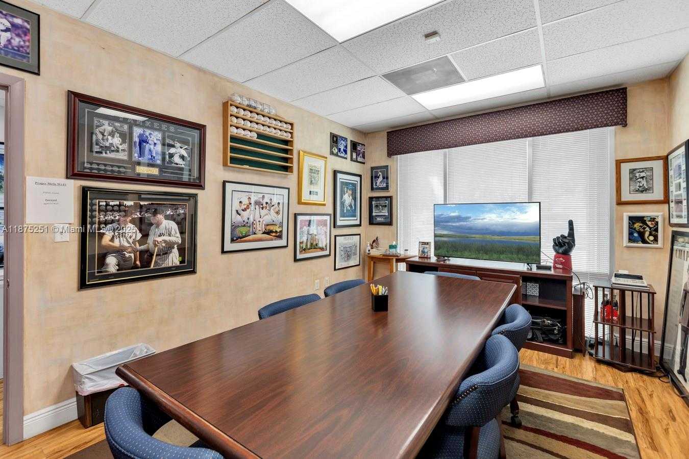 Small Image of 6181 MIAMI LAKES DR E, Miami Lakes Number 14