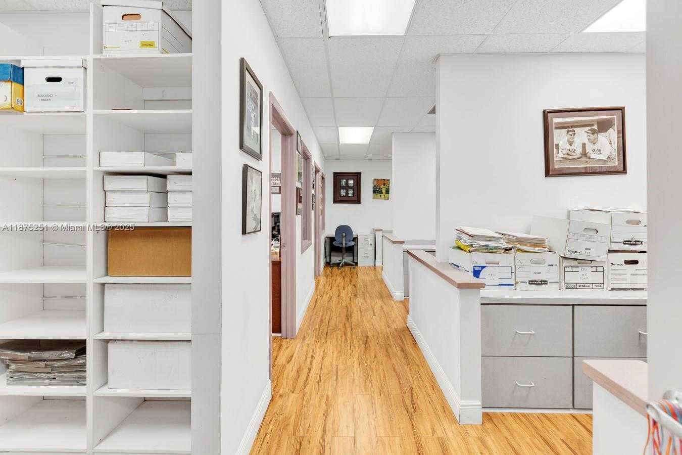 Small Image of 6181 MIAMI LAKES DR E, Miami Lakes Number 16
