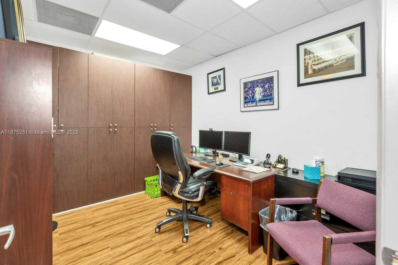 Small Image of 6181 MIAMI LAKES DR E, Miami Lakes Number 20