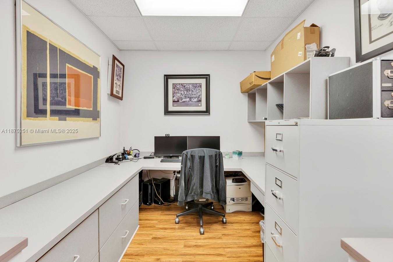 Small Image of 6181 MIAMI LAKES DR E, Miami Lakes Number 21