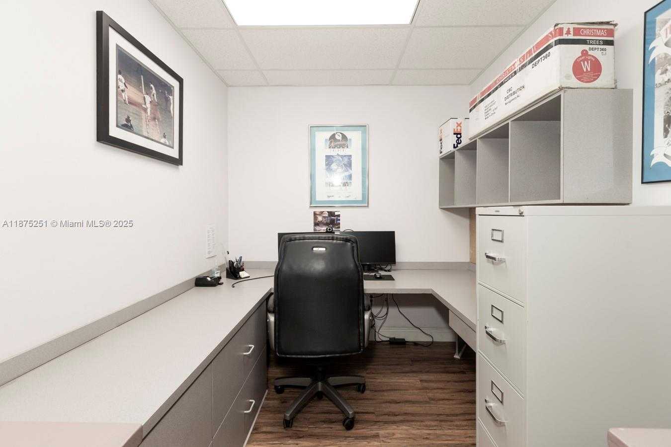 Small Image of 6181 MIAMI LAKES DR E, Miami Lakes Number 22