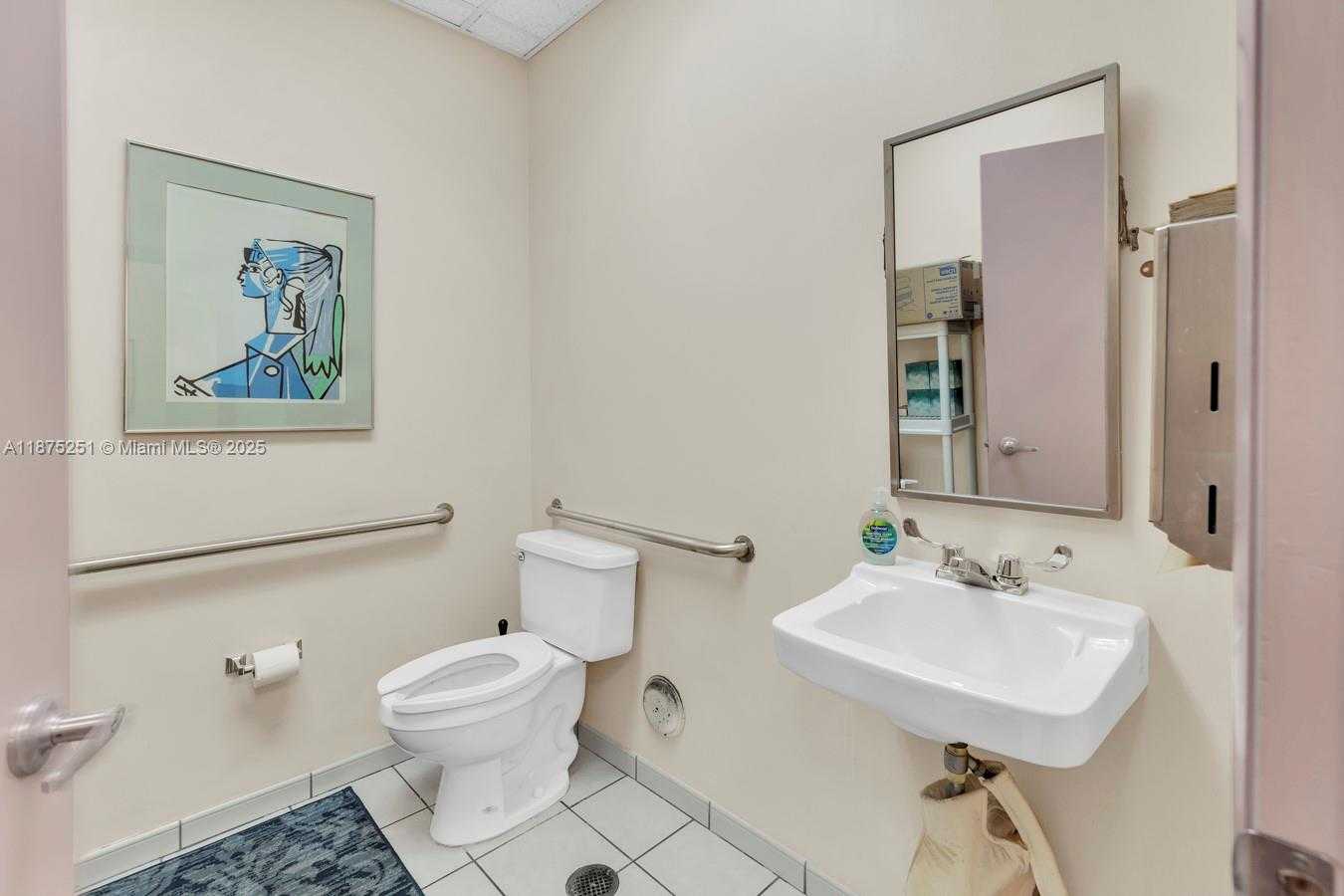 Small Image of 6181 MIAMI LAKES DR E, Miami Lakes Number 27