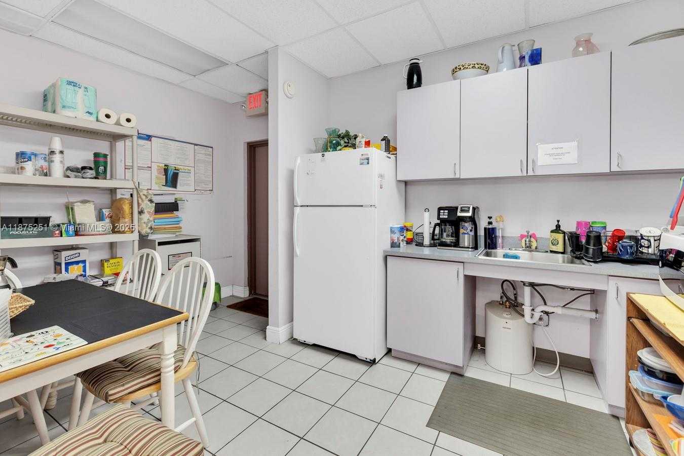 Small Image of 6181 MIAMI LAKES DR E, Miami Lakes Number 35