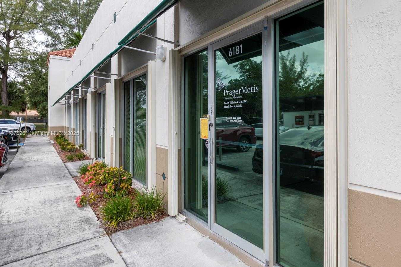 Small Image of 6181 MIAMI LAKES DR E, Miami Lakes Number 5