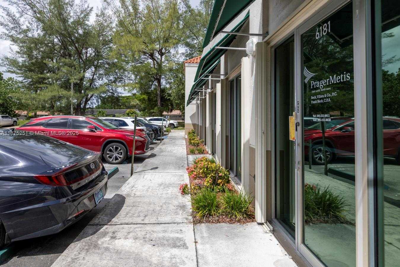 Small Image of 6181 MIAMI LAKES DR E, Miami Lakes Number 6