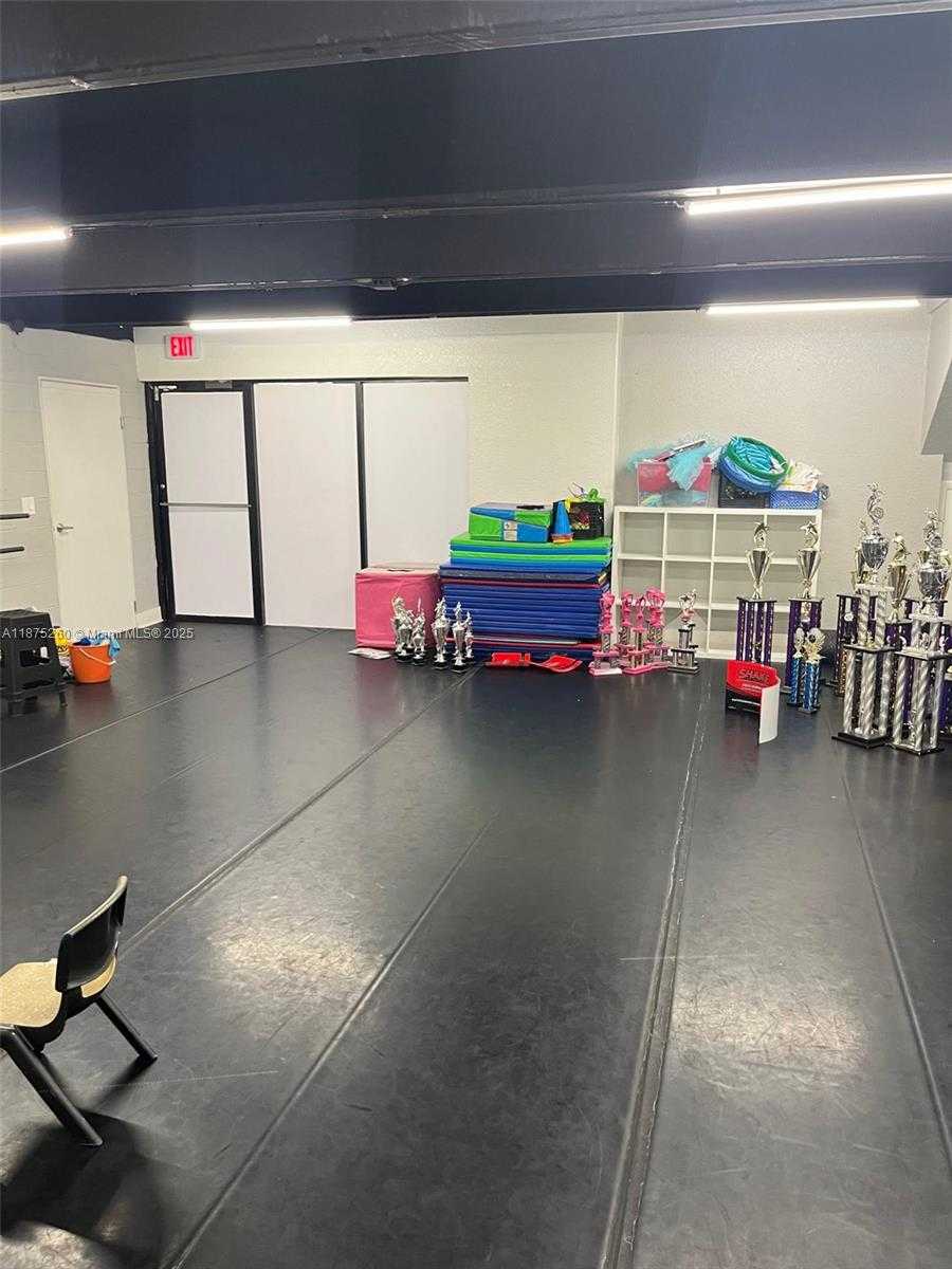 Small Image of 13260 SOUTH WEST 120TH ST #8, Miami Number 4