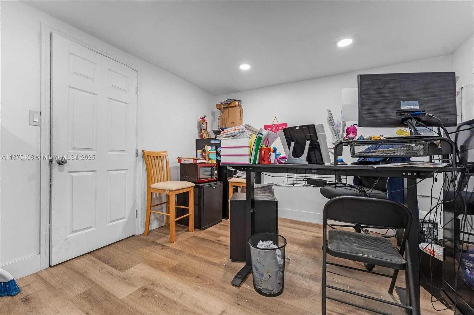 Small Image of 2201 SOUTH WEST 57TH AVE #7 (aka # 2215), West Park Number 19