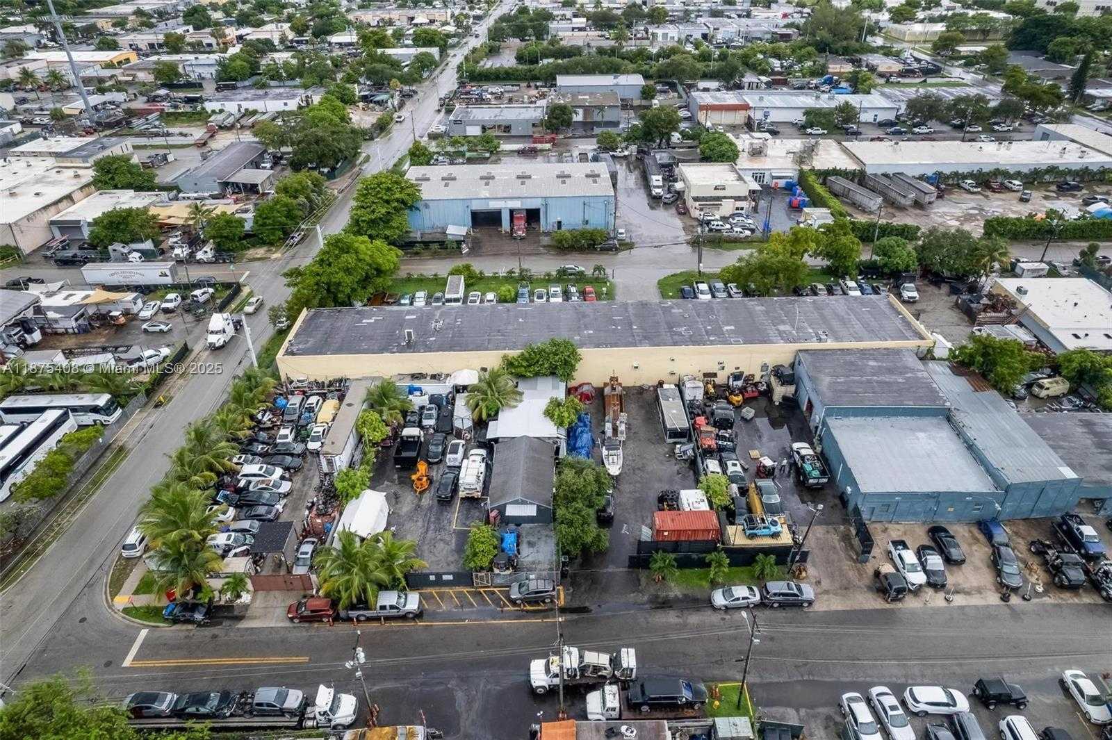 Small Image of 2201 SOUTH WEST 57TH AVE #7 (aka # 2215), West Park Number 29