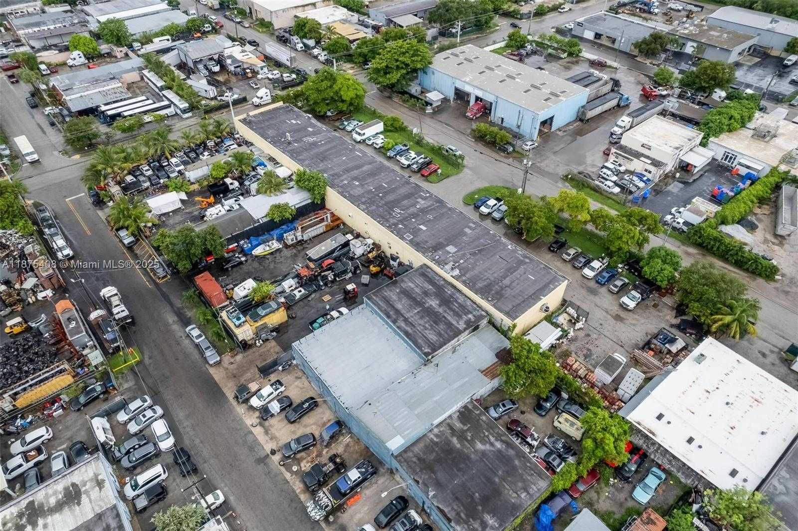 Small Image of 2201 SOUTH WEST 57TH AVE #7 (aka # 2215), West Park Number 30